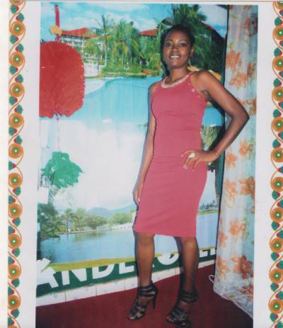 Rodine 44 ans Yaounde Cameroun