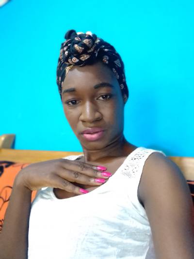 Vanessa 31 ans Yaoundé Cameroun
