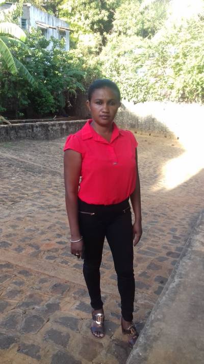 Josephine 41 ans Antsiranana Madagascar