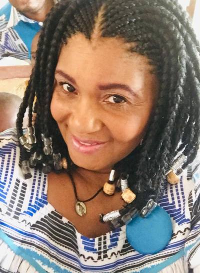 Jeanne 50 ans Yaoundé Cameroun