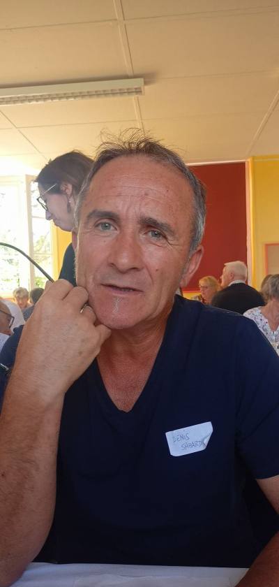 Denis 63 years Marles En Brie France