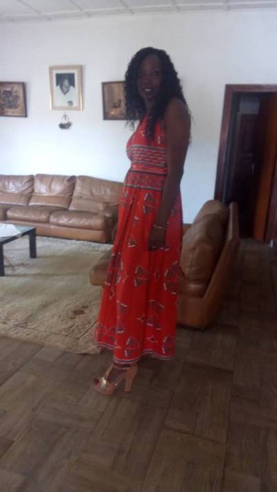 Joelle 41 ans Yaounde Cameroun