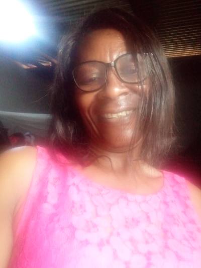 Therese  54 ans Centre Cameroun