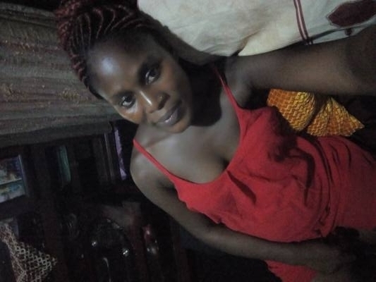 Flore 36 ans Yaounde  Cameroun