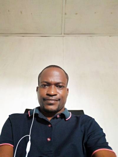 Guylain 38 ans Kinshasa  République démocratique du Congo