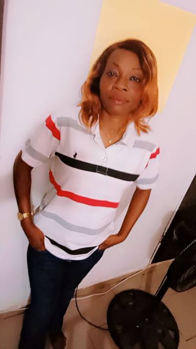 Sylvie 33 ans Abidjan Côte d'Ivoire