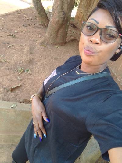 Marie 43 ans Yaoundé  Cameroun