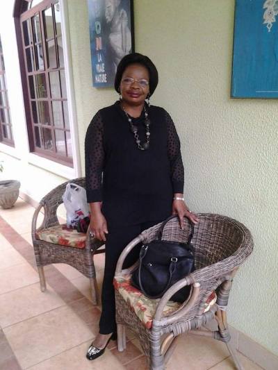 Isabelle 60 ans Bitam Gabon