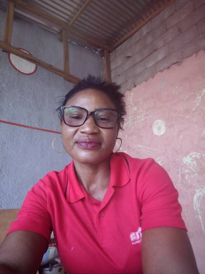 Roxana 45 years Yaounde Cameroon