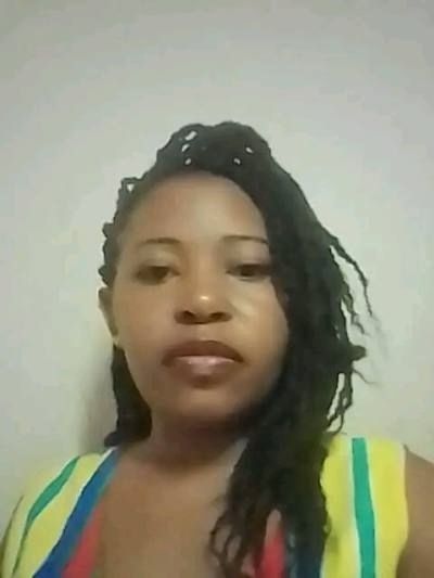 Clarisse 25 years Yaoundé Cameroon