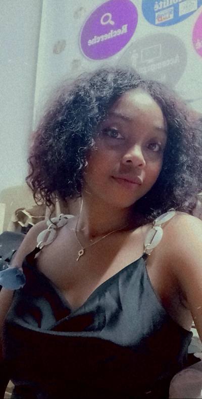 Monique 25 Jahre Nosybe Madagaskar