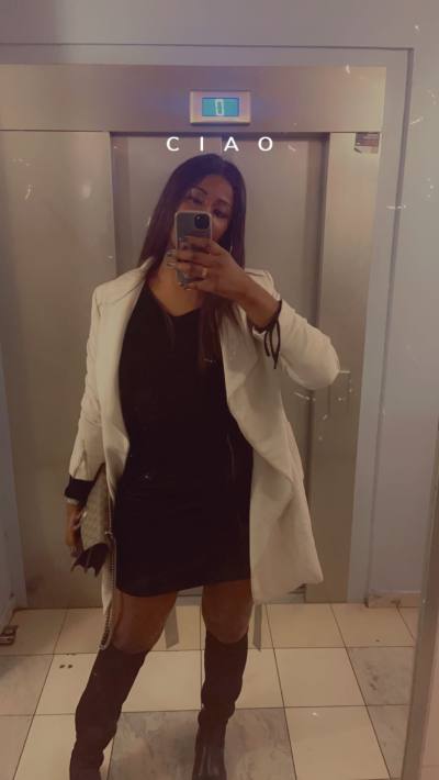 Alice 37 ans Torcy  France