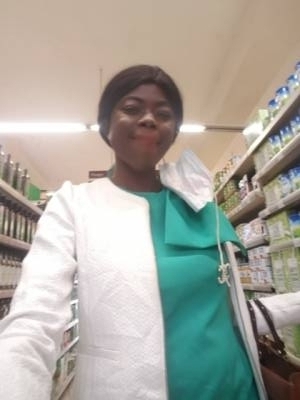 Madelaine 33 Jahre Yaounde Kamerun