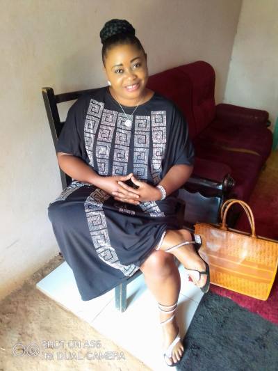 Dorette 32 Jahre Yaounde Kamerun
