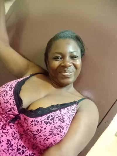 Nina 41 ans Yaounde Cameroun