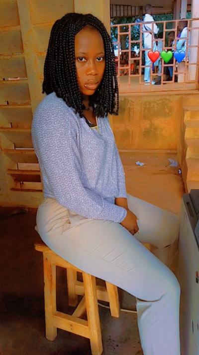 Marie 26 ans Bertoua 2 Cameroun