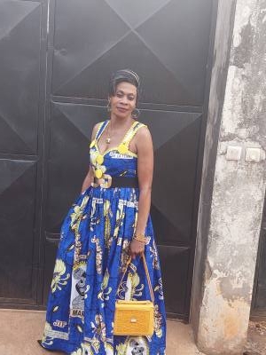 Julie 44 ans Yaoundé  Cameroun