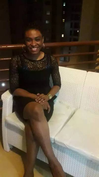 Lucie 38 ans Mfoundi Cameroun