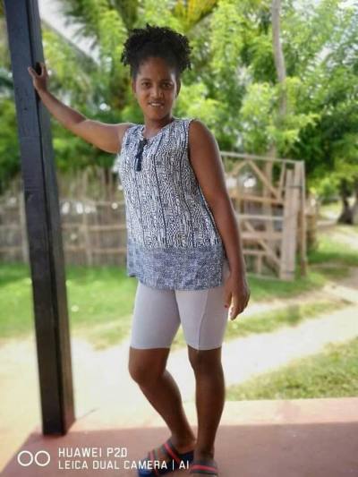 Fabiola 34 years Vohemar Madagascar