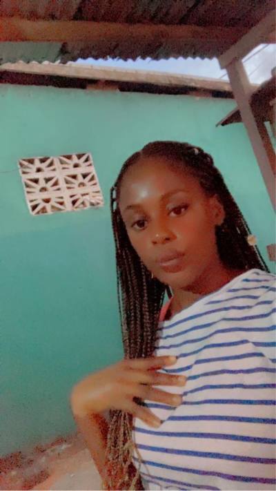 Clarisse 23 ans Bingerville Côte d'Ivoire