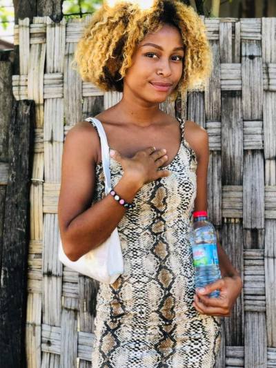 Seni 21 Jahre Sambava Madagaskar