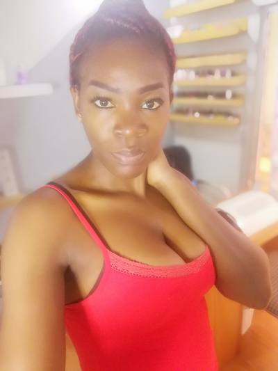 Josepha 30 ans Yaoundé Cameroun