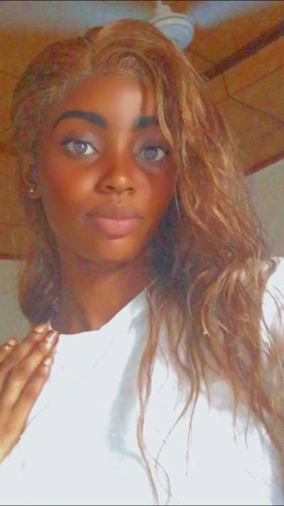 Tatiana 24 ans Abidjan Côte d'Ivoire