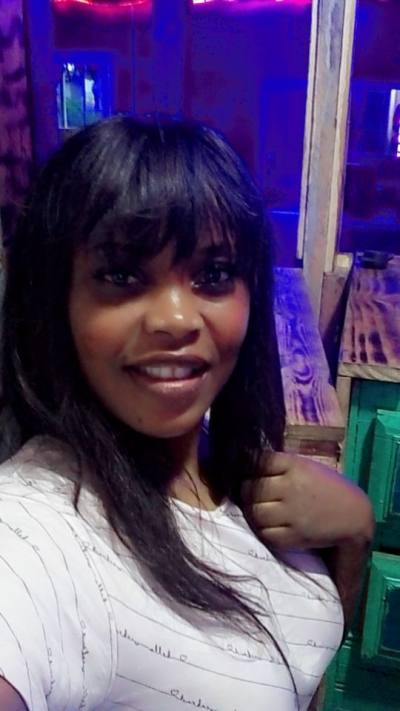 Angelina 36 ans Libreville Gabon