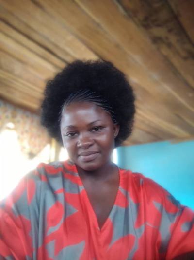 Laure 25 Jahre Yaounde3 Cameroun