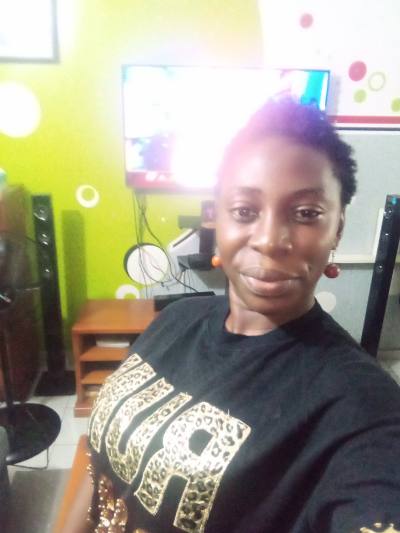 Carine 37 ans Abidjan  Côte d'Ivoire