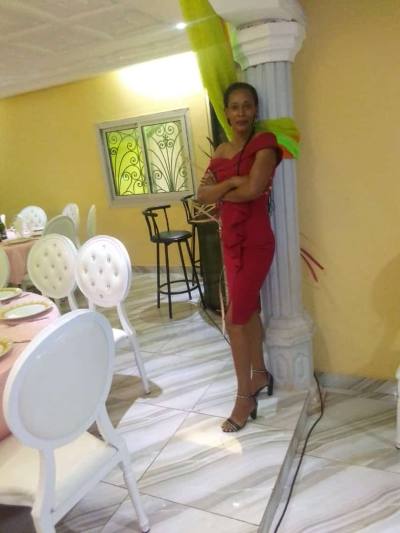 Solange 36 ans Yaoundé Cameroun