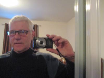 Raymond 69 ans Blanc Canada