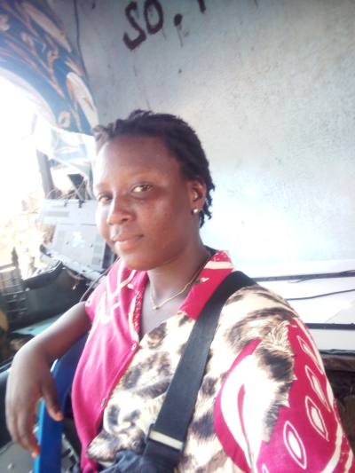 Grace 25 ans Port-bouët Côte d'Ivoire