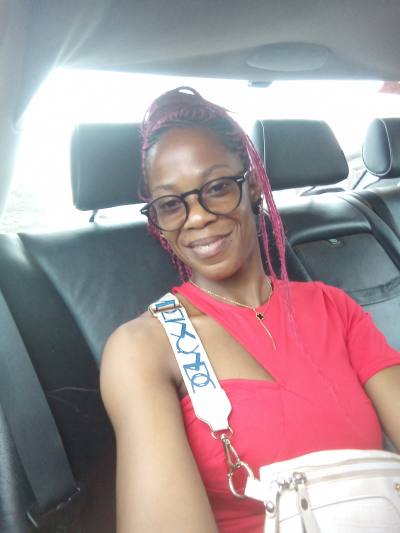 Mimosa 41 ans Douala  Cameroun