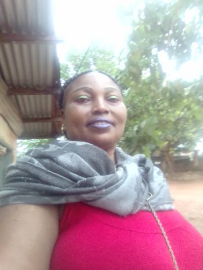 Beatrice 52 ans Ydé Cameroun