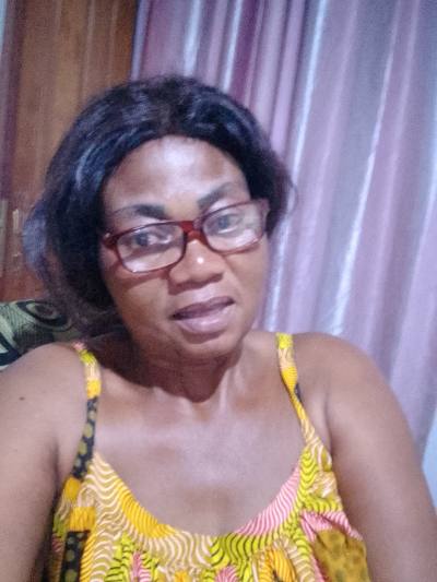 Sylvia 53 Jahre Mfou Kamerun