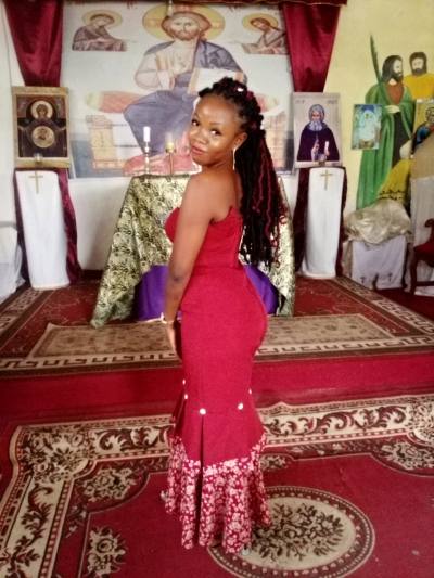 Myriame 25 ans Douala 3 Cameroun
