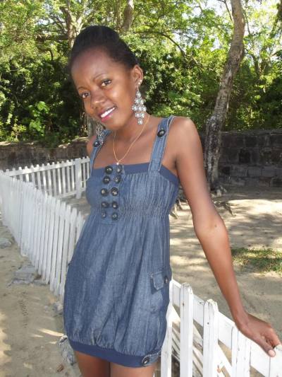 Trouver les femmes chaudes de Madagascar en France