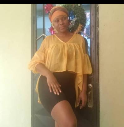 Seraphine 26 ans Yaounde Cameroun