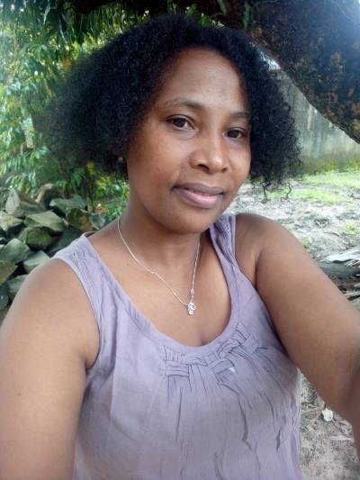 Cynthia 43 years Tamatave Madagascar