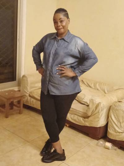 Nadege 46 ans Yaundé Cameroun