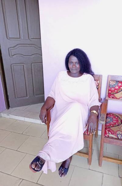 Poline 58 Jahre Abidjan Elfenbeinküste