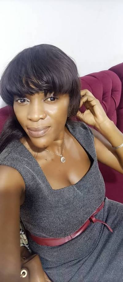 Evelyne  46 ans Yaounde Cameroun