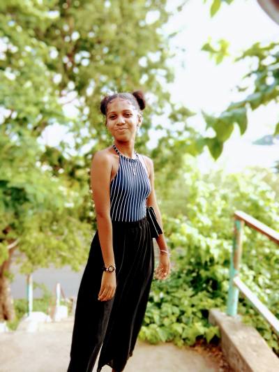 Anselmine Site de rencontre femme black Madagascar rencontres célibataires 30 ans