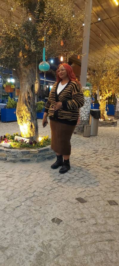 Nina 35 ans Istanbul  Autre