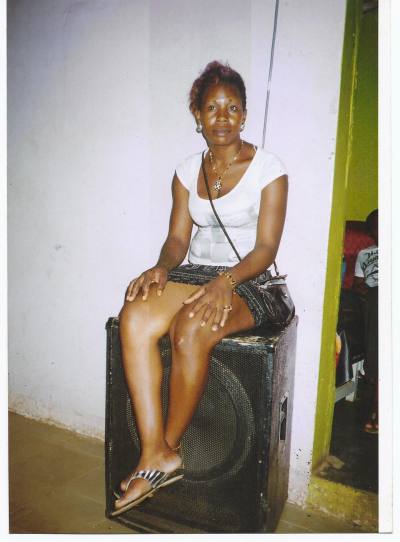 Jeannette 37 ans Yaounde Cameroun