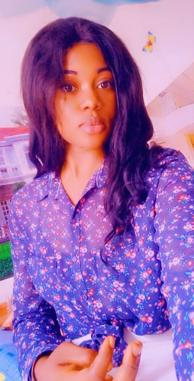 Christelle 29 ans Yaoundé Cameroun