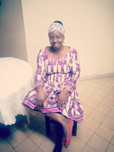 Mireille 46 years Centre Cameroun