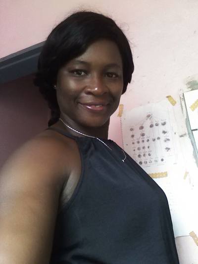 Tia 36 ans Douala Cameroun