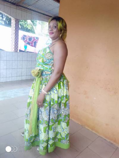 Clotilde 41 ans Yaounde Cameroun
